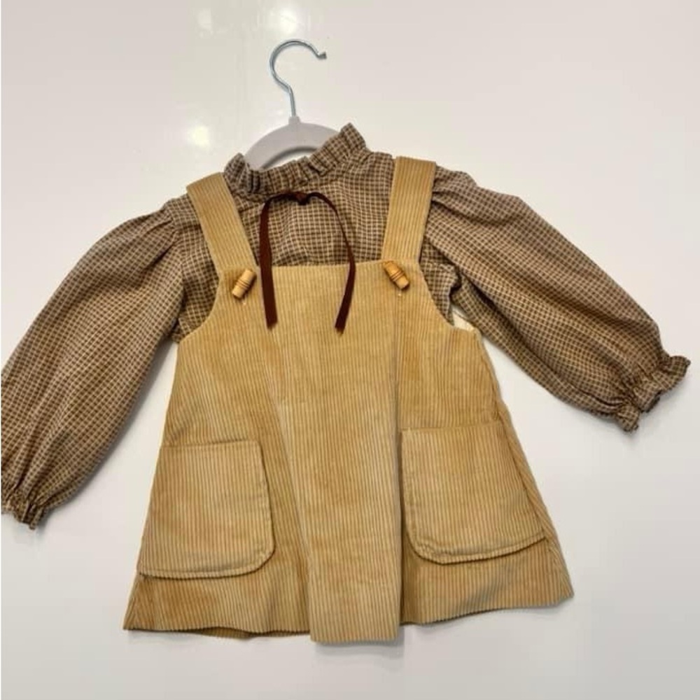 Beautiful 2T Vintage outfit